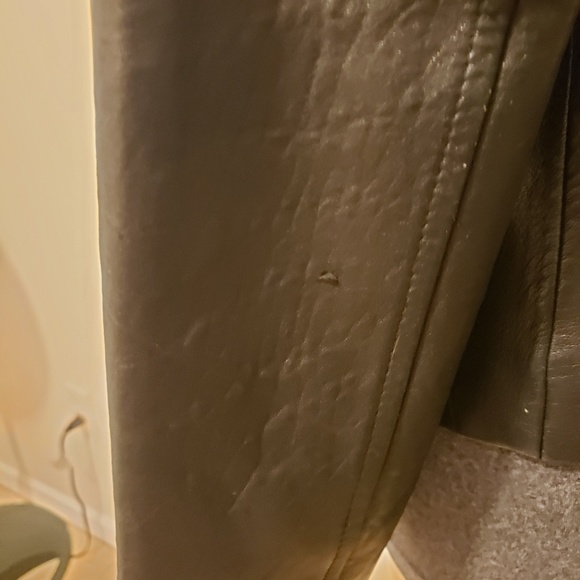 Leather Jacket - Picture 6 of 8